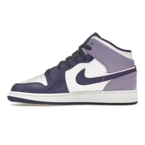 Jordan 1 mid Sky Purple limited edition! - Picture 3 of 4